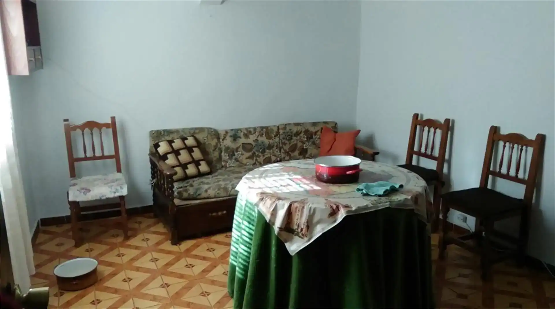 Sala de estar de Piso en venta en Garganta la Olla con Trastero y Balcón