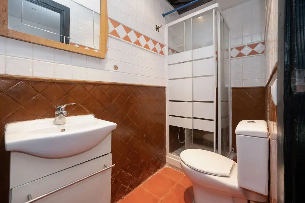 Bany de Pis en venda en Marbella amb Calefacció i Terrassa