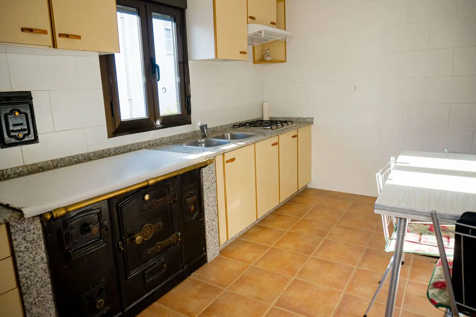 Cocina de Casa o chalet en venta en Villafranca del Bierzo con Jardín privado, Terraza y Amueblado