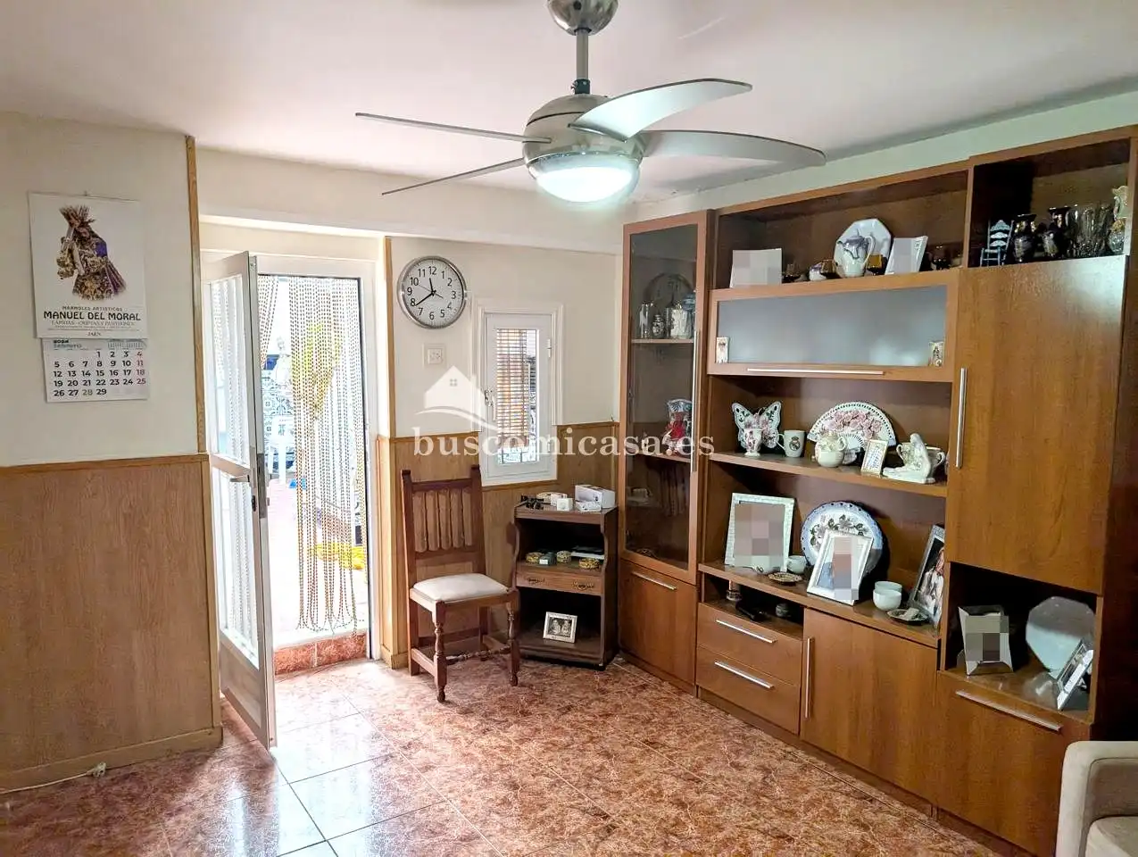 Sala d'estar de Casa adosada en venda en Jaén amb Aire condicionat, Terrassa i Balcó