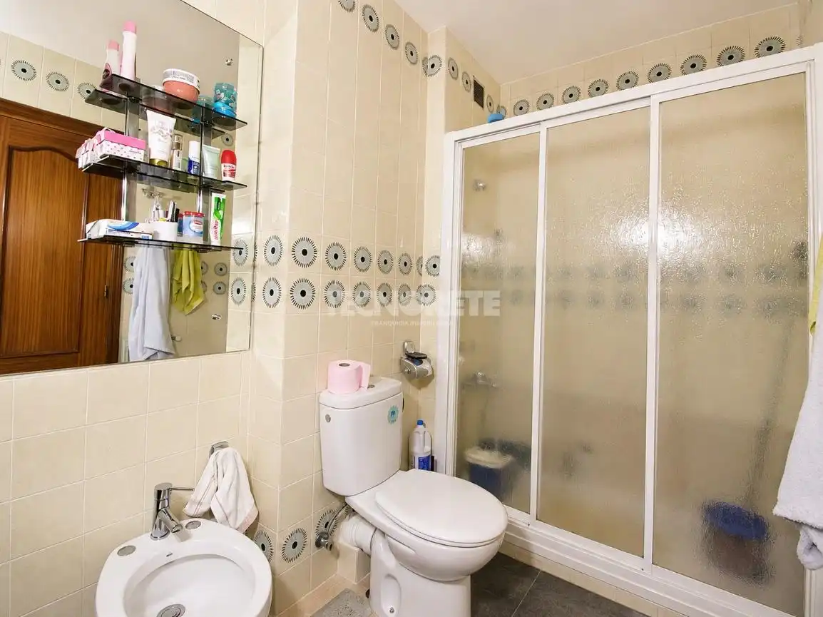 Baño de Piso en venta en Toledo con Aire acondicionado, Calefacción y Terraza