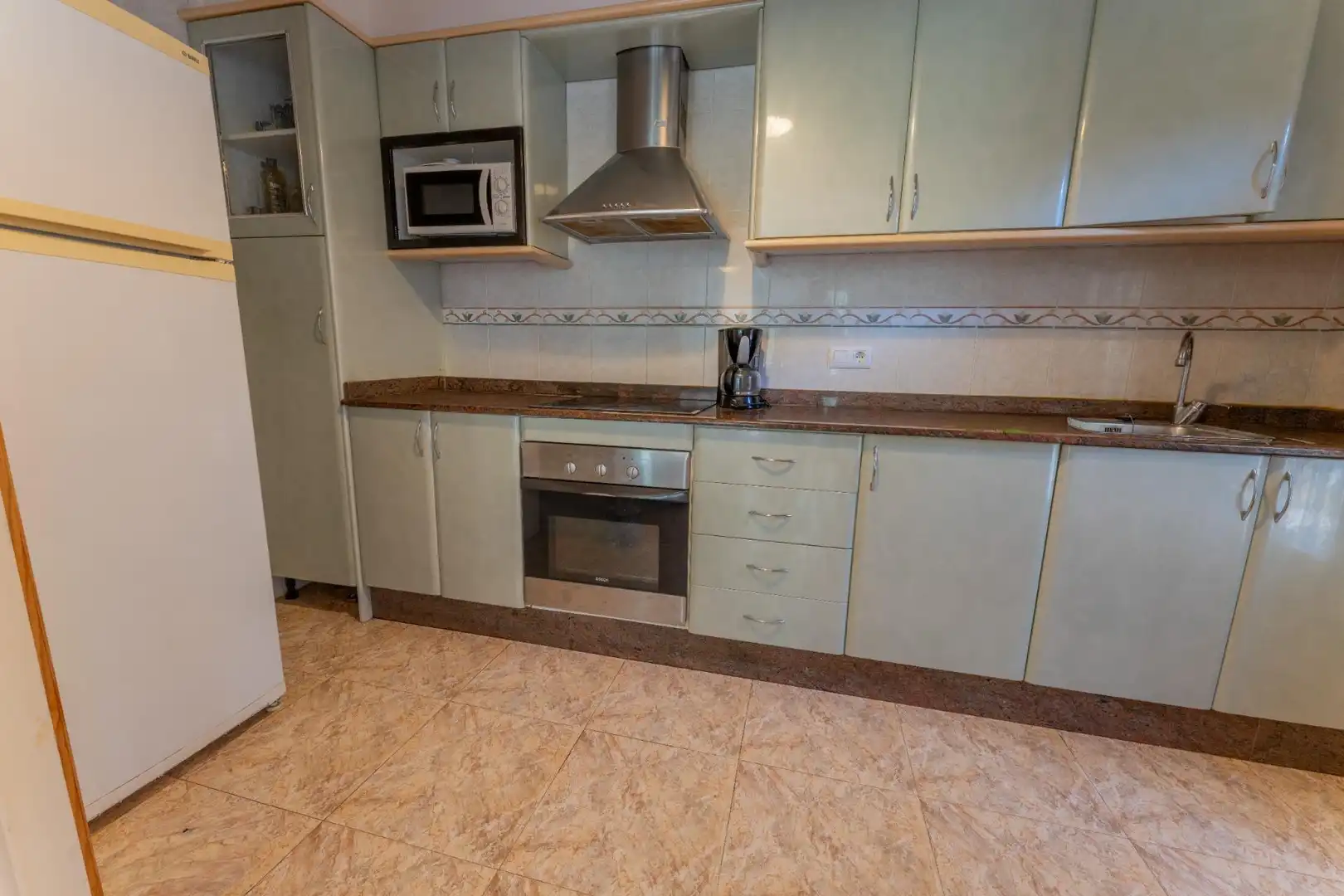 Cocina de Piso de alquiler en Santa Pola con Aire acondicionado, Terraza y Amueblado