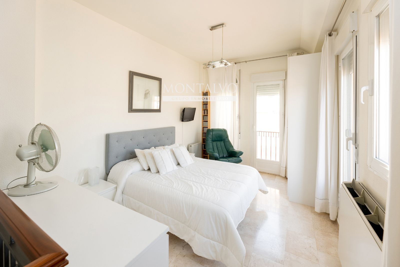 Bedroom of Single-family semi-detached for sale in Armilla  with Air Conditioner, Heating and Storage room