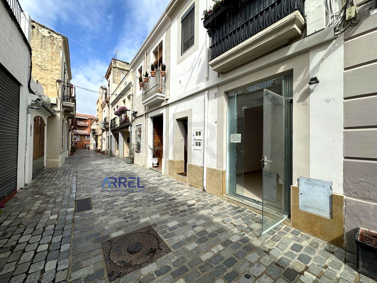 Vista exterior de Local de lloguer en Alella