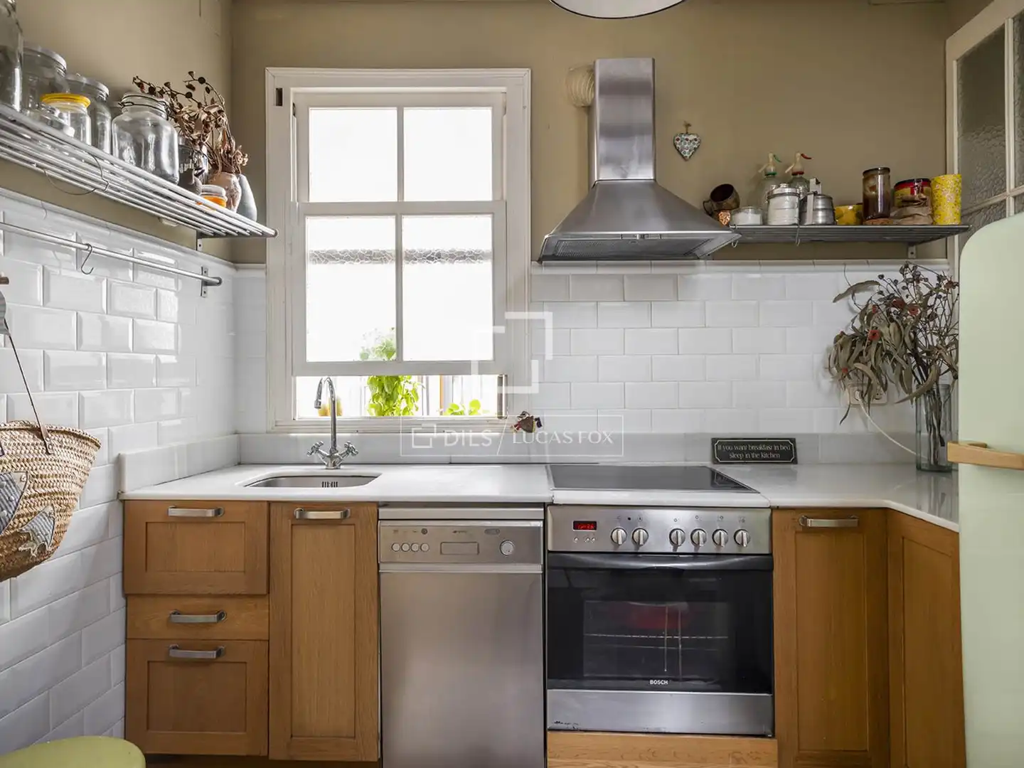 Cocina de Piso en venta en Barcelona con Parquet, Terraza y Balcón