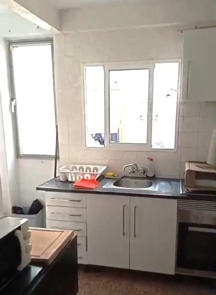 Küche von Wohnung zur Miete in Valencia mit Möbliert, Ofen und Waschmaschine