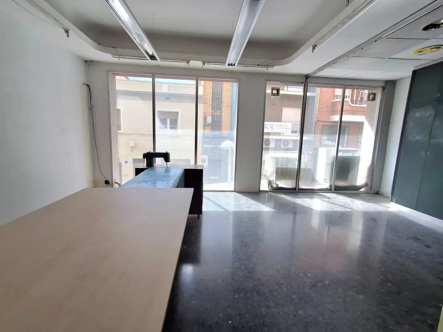 Local en venta en Carrer de Marcelino Menéndez Pelayo, 6, Centre