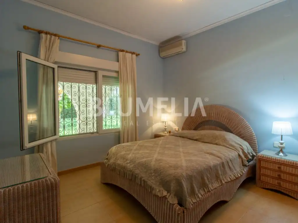 Dormitori de Casa o xalet en venda en Dénia amb Aire condicionat, Jardí privat i Terrassa