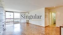 Bedroom of Duplex for sale in  Barcelona Capital  with Air Conditioner, Terrace and Balcony