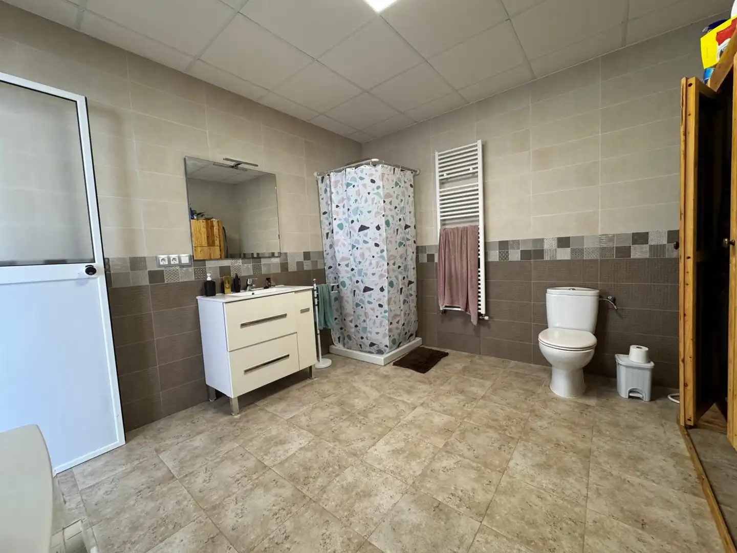 Badezimmer von Haus oder Chalet zum Verkauf in Humilladero mit Klimaanlage, Möbliert und Ofen