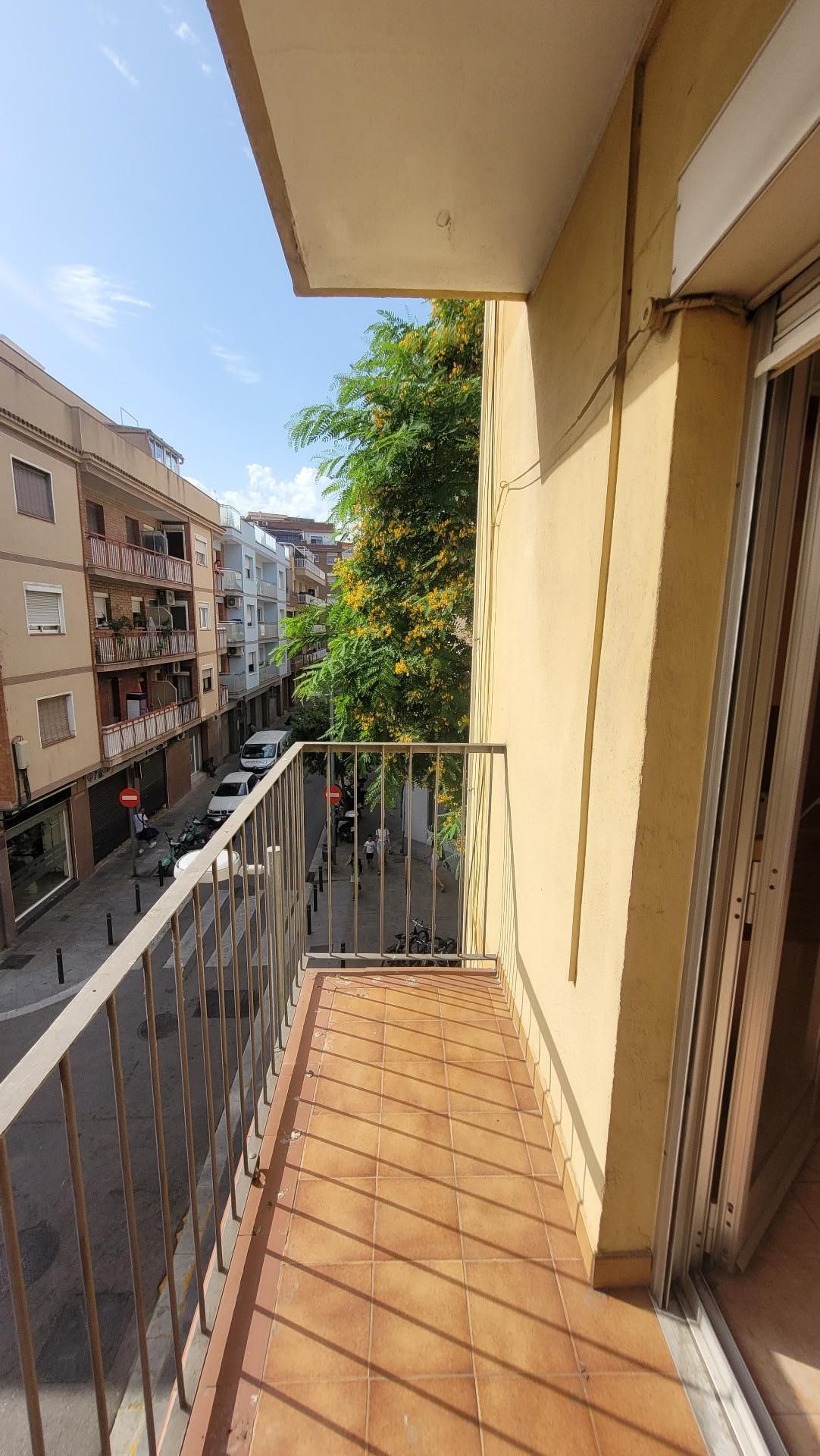 Terrassa de Pis en venda en Santa Coloma de Gramenet amb Aire condicionat i Balcó