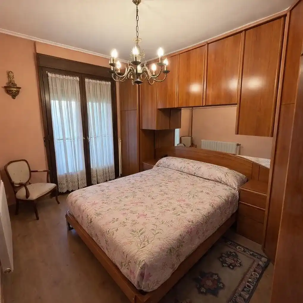 Schlafzimmer von Wohnung zum Verkauf in Vitoria - Gasteiz mit Heizung, Terrasse und Abstellraum