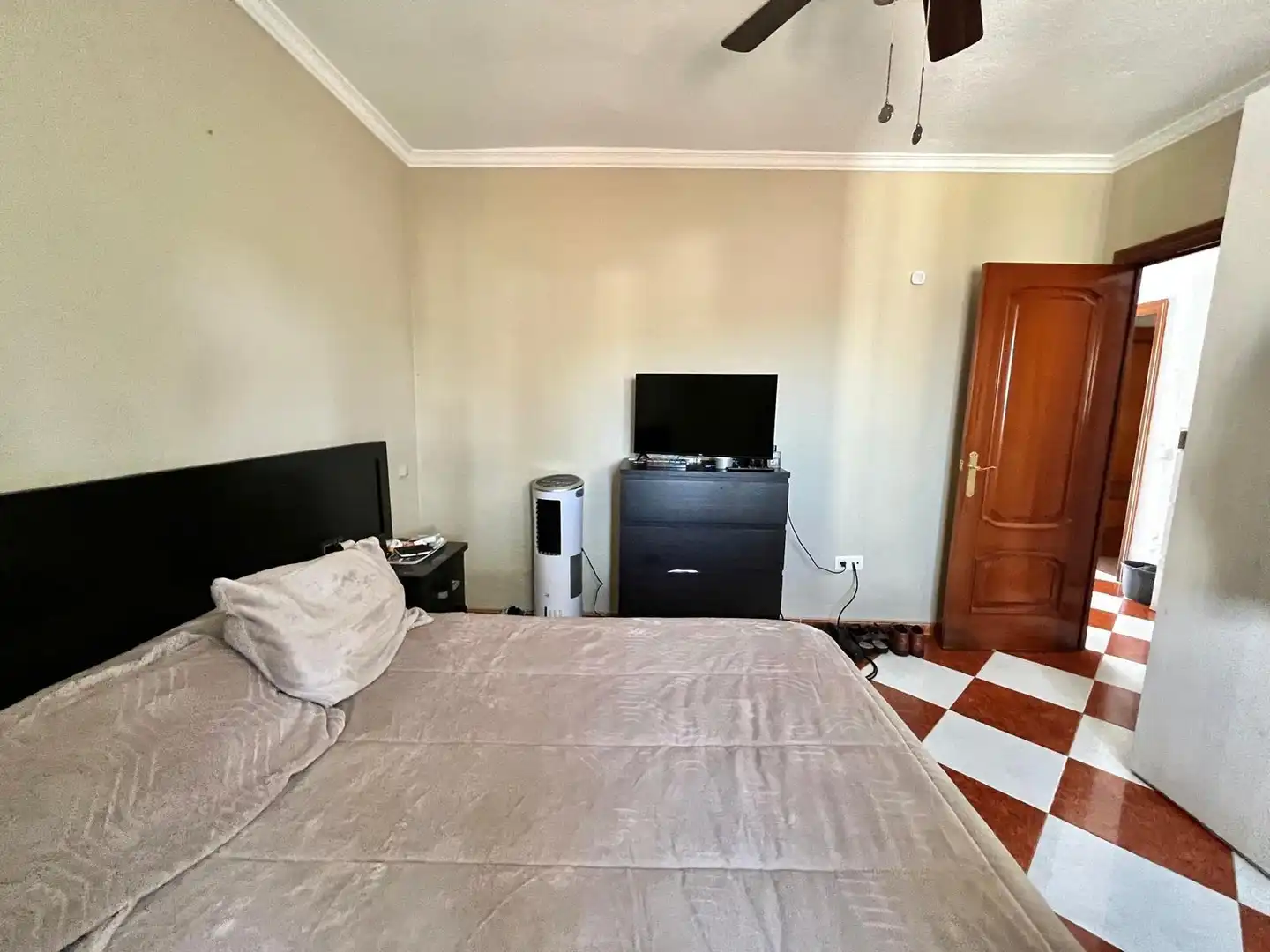 Dormitori de Casa o xalet en venda en Alhaurín de la Torre amb Jardí privat, Terrassa i Traster