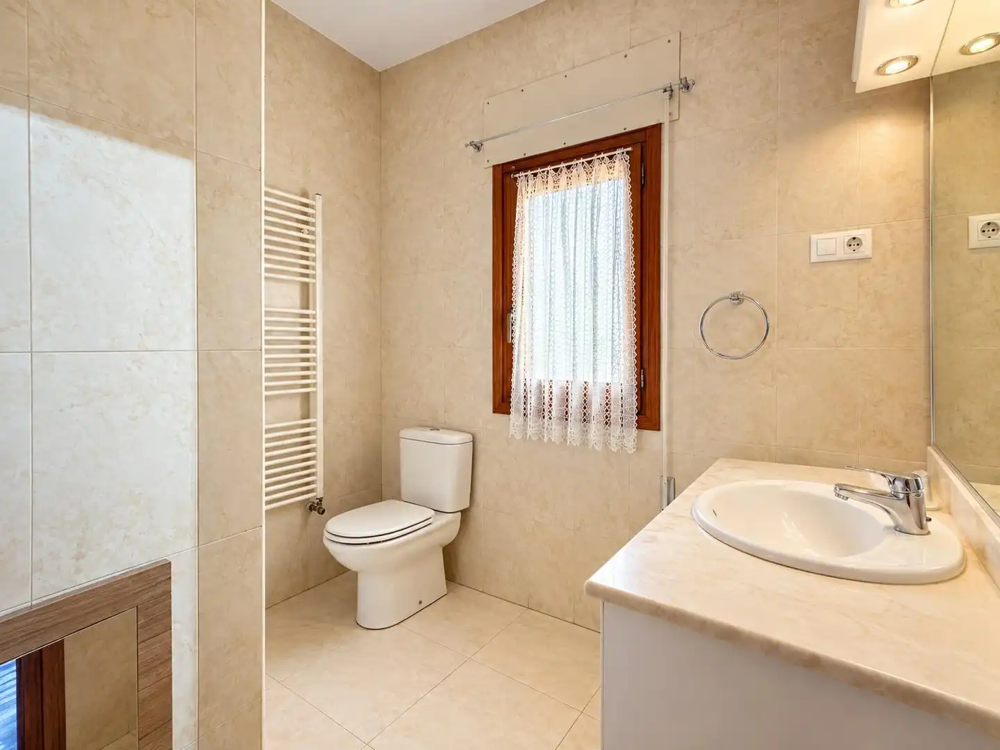 Bathroom of Ground floor for rent in Seseña  with Heating