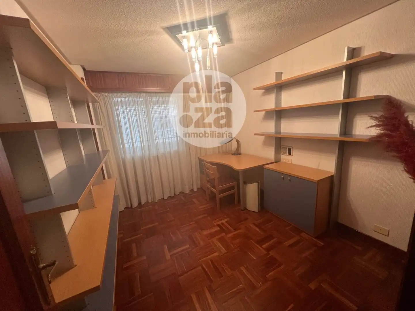 Schlafzimmer von Wohnung zur Miete in Burgos mit Heizung, Terrasse und Abstellraum