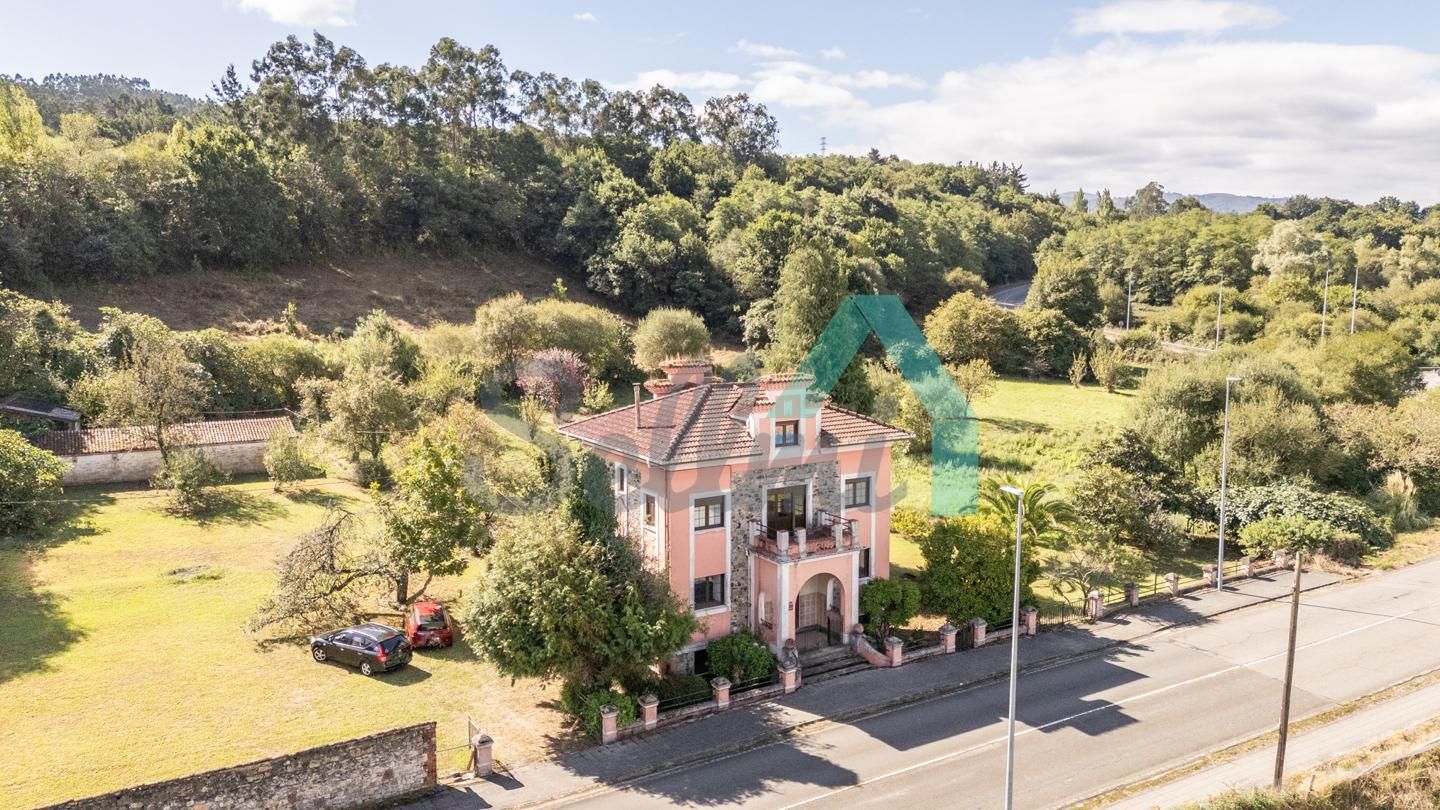 Vista exterior de Casa o chalet en venta en Grado con Calefacción, Jardín privado y Parquet