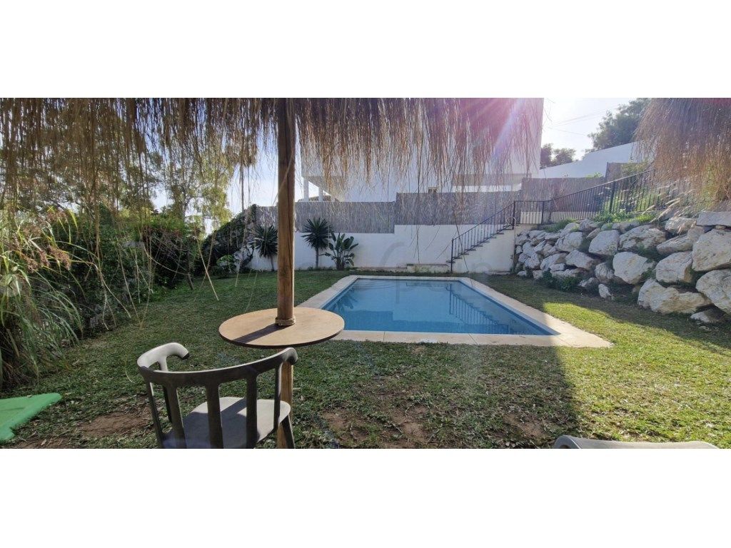 Piscina de Casa o xalet en venda en Benalmádena