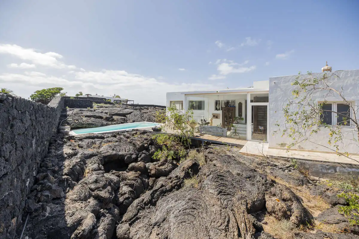 Vista exterior de Casa o chalet en venta en Teguise con Jardín privado, Piscina y Amueblado