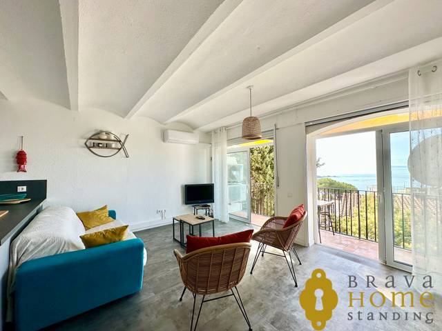 Piso en Venta en Carrer Lisip en Almadrava - Canyelles - Puig-Rom