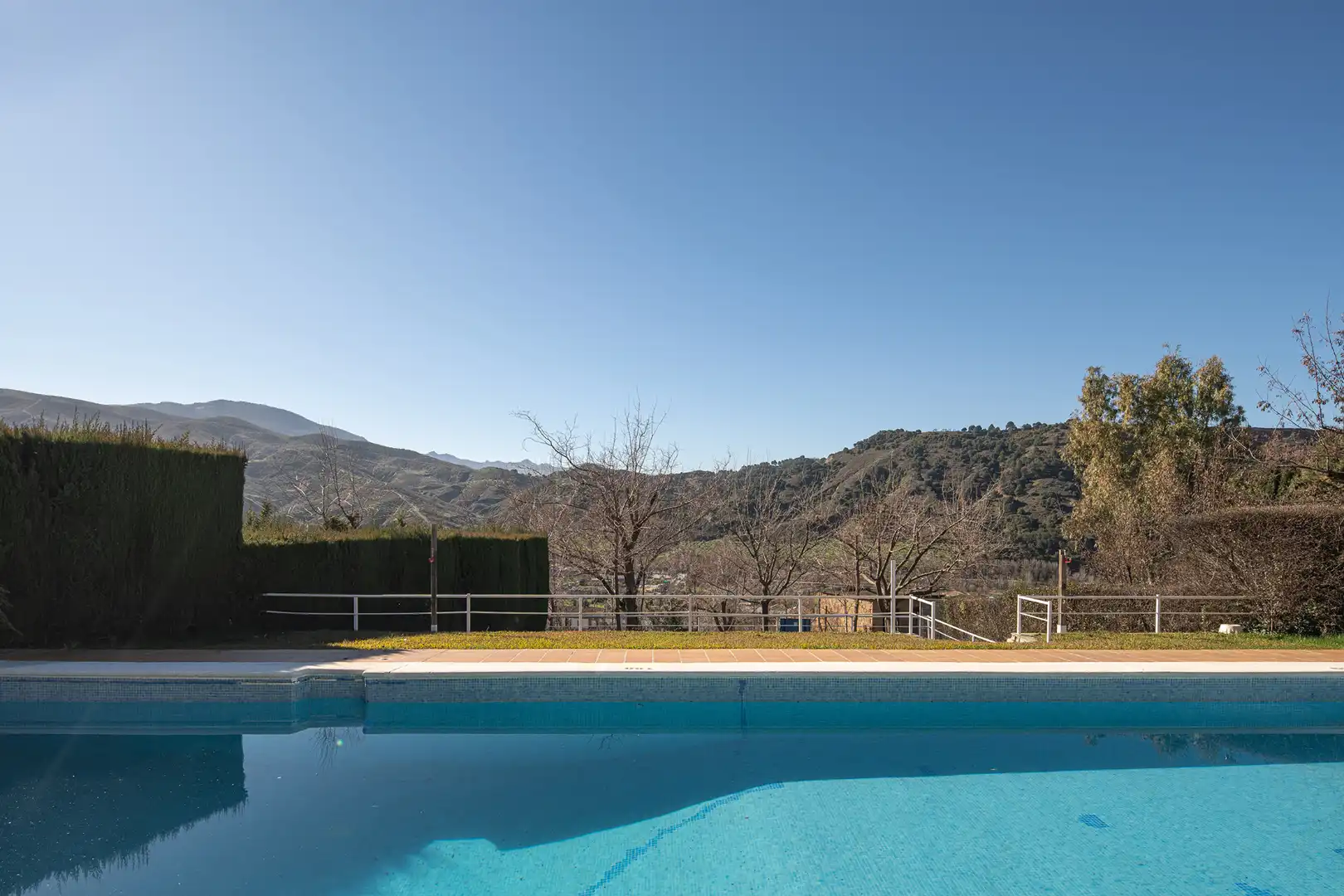 Piscina de Ático en venta en Cenes de la Vega con Aire acondicionado, Calefacción y Terraza