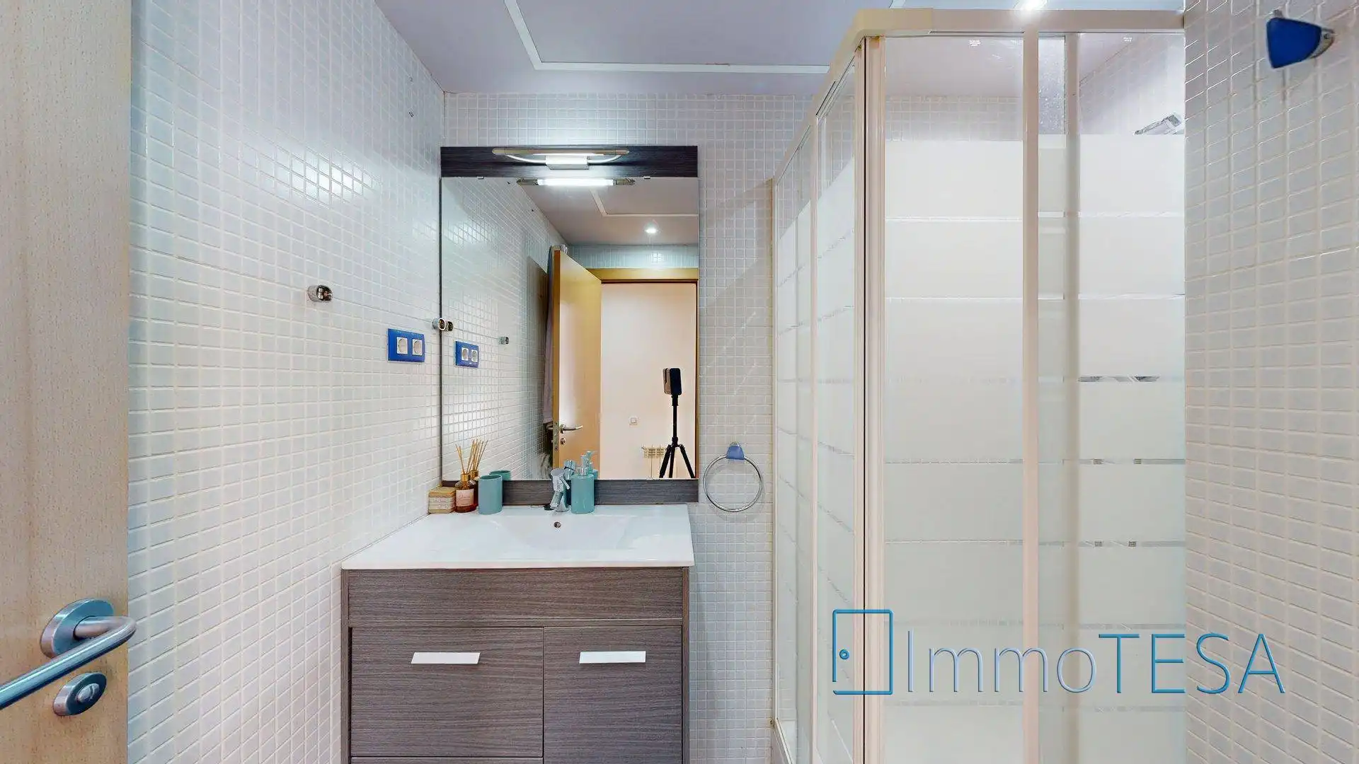 Bathroom of Flat for sale in Barberà del Vallès  with Air Conditioner, Heating and Parquet flooring