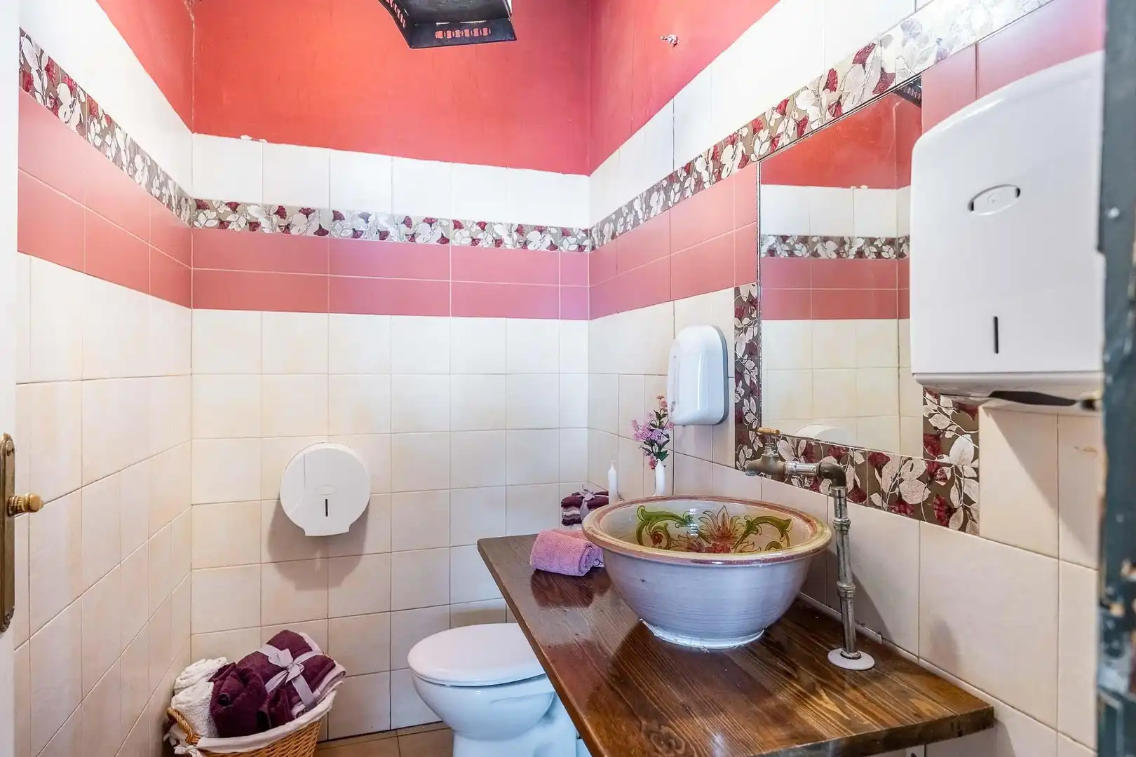 Baño de Casa o chalet en venta en Sevilla con Aire acondicionado y Terraza