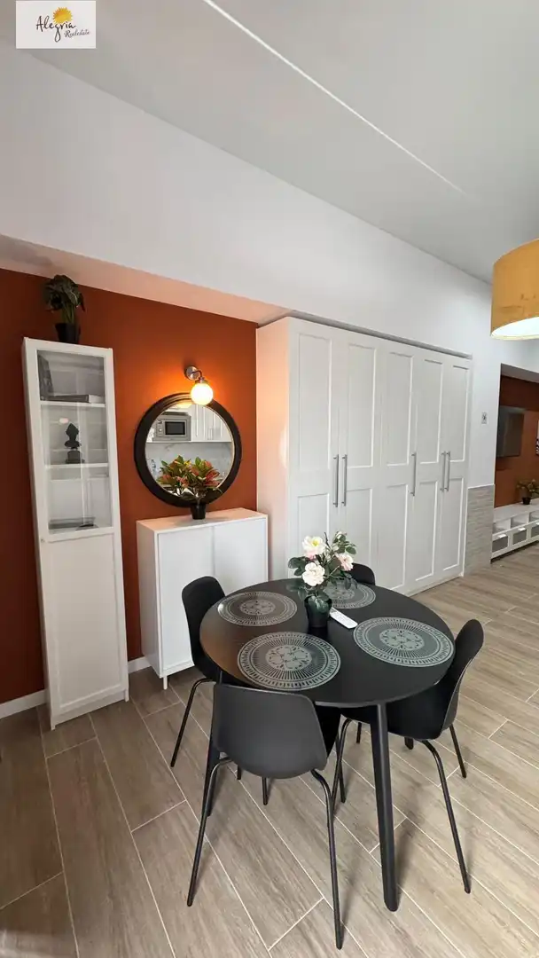 Dining room of Apartments for sale in Valencia  with Air Conditioner, Heating and Furnished