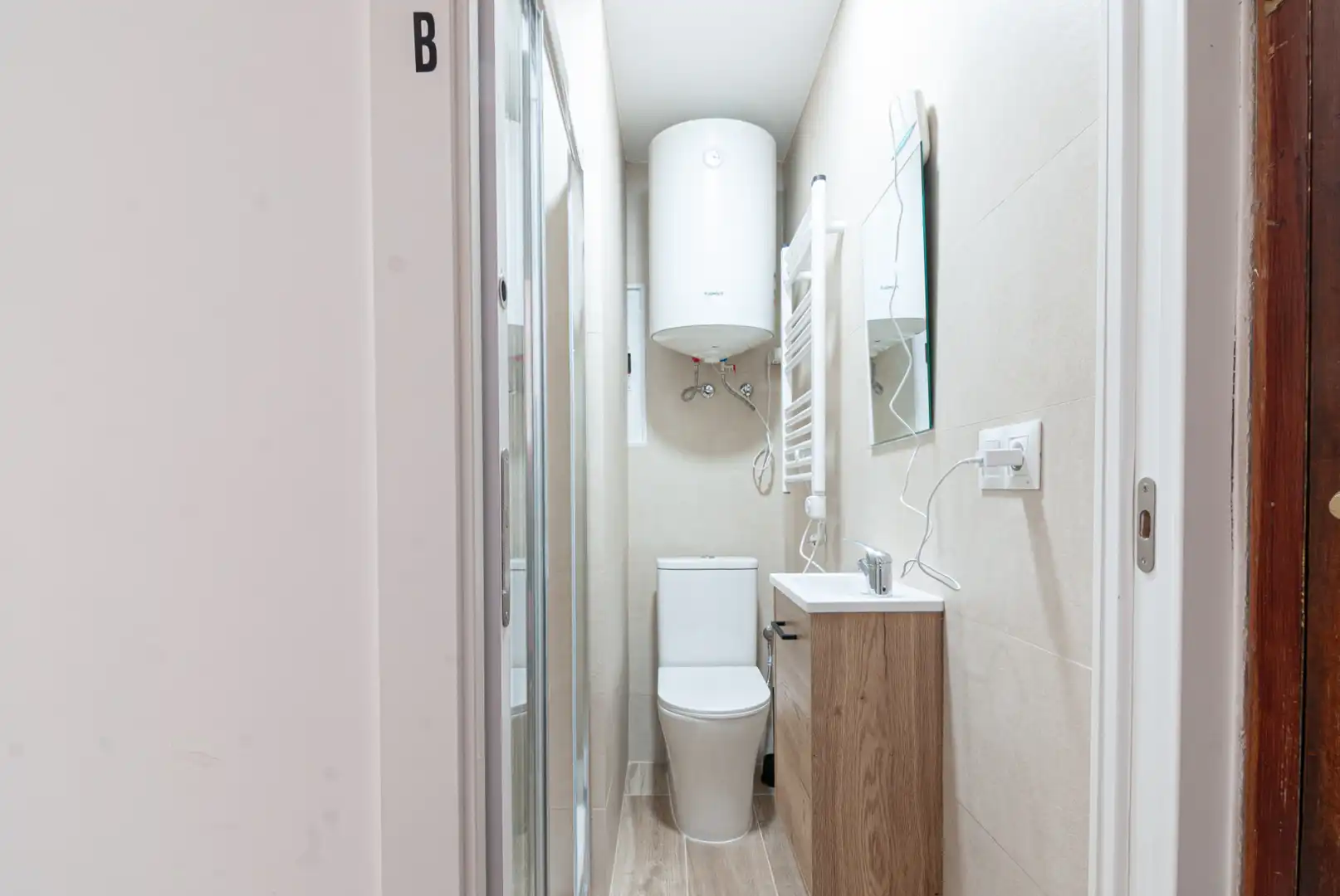 Badezimmer von Wohnung zur untervermieten in Madrid mit Heizung, Möbliert und Waschmaschine