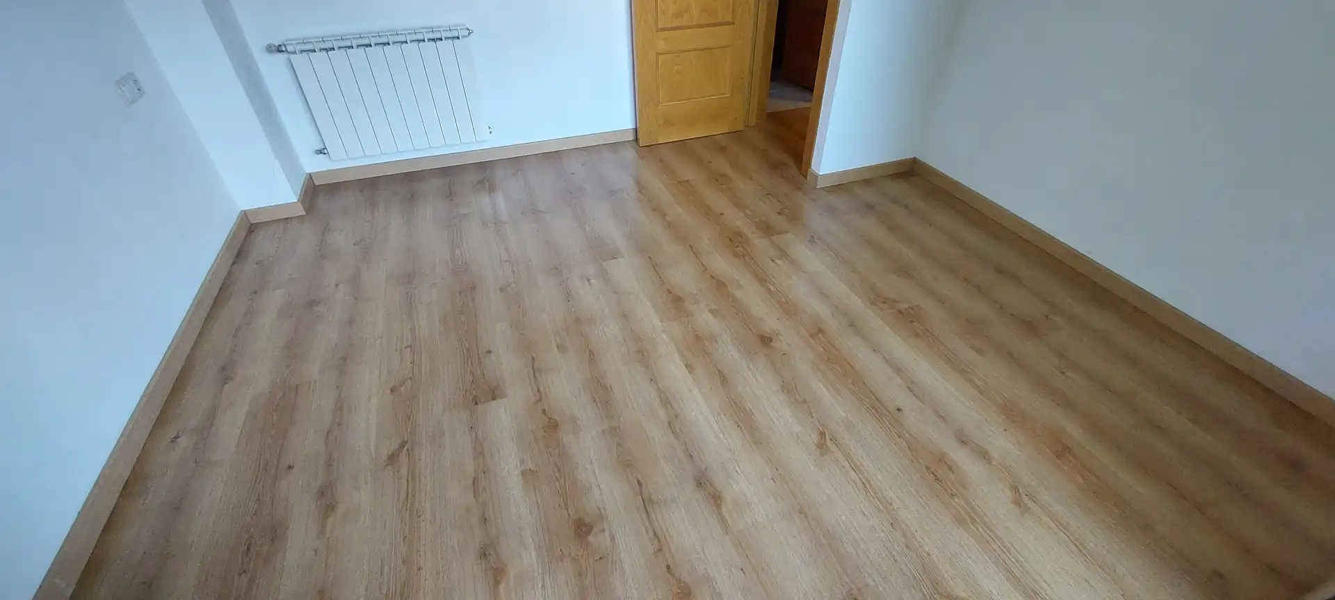 Schlafzimmer von Wohnung zur Miete in Vallgorguina mit Heizung, Parkett und Balkon