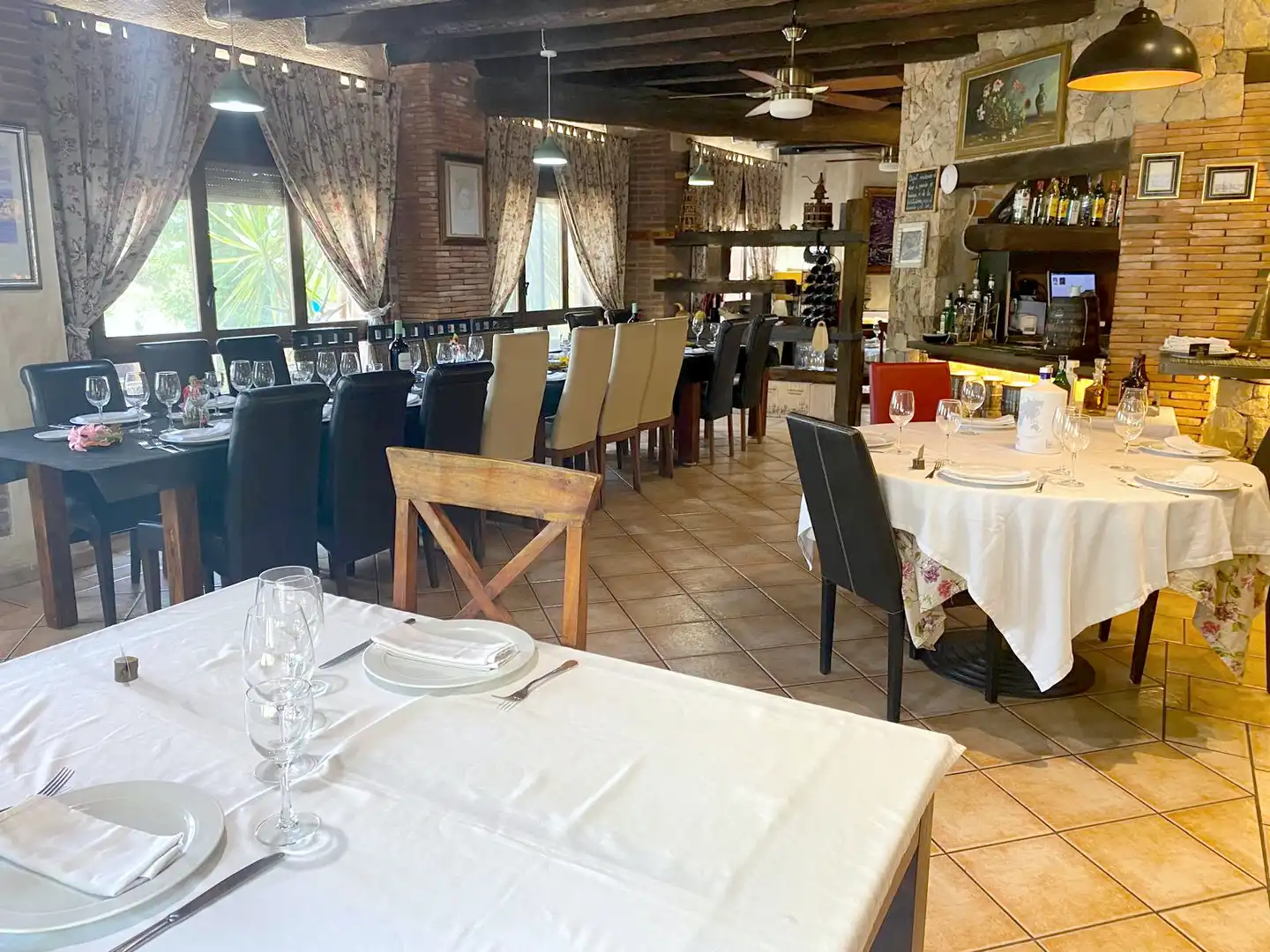 Commercial properties for sale in Botarell  with Air Conditioner, Heating and Terrace