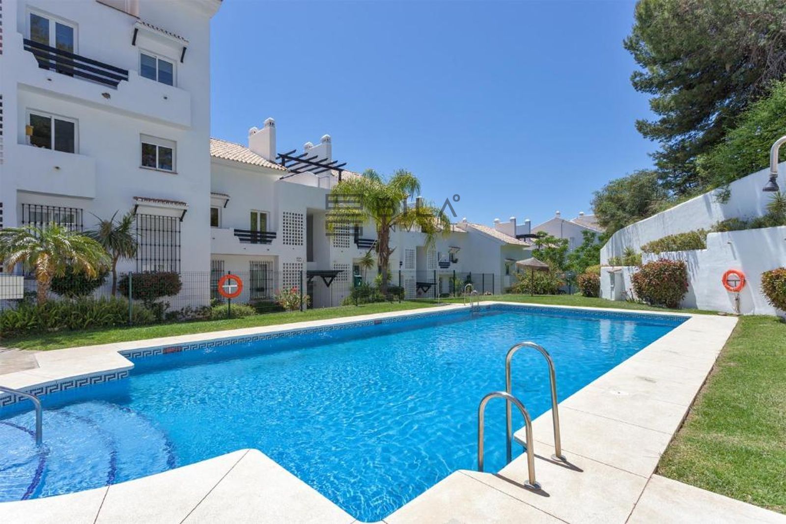 Exterior view of Attic for sale in Benalmádena  with Air Conditioner, Terrace and Storage room