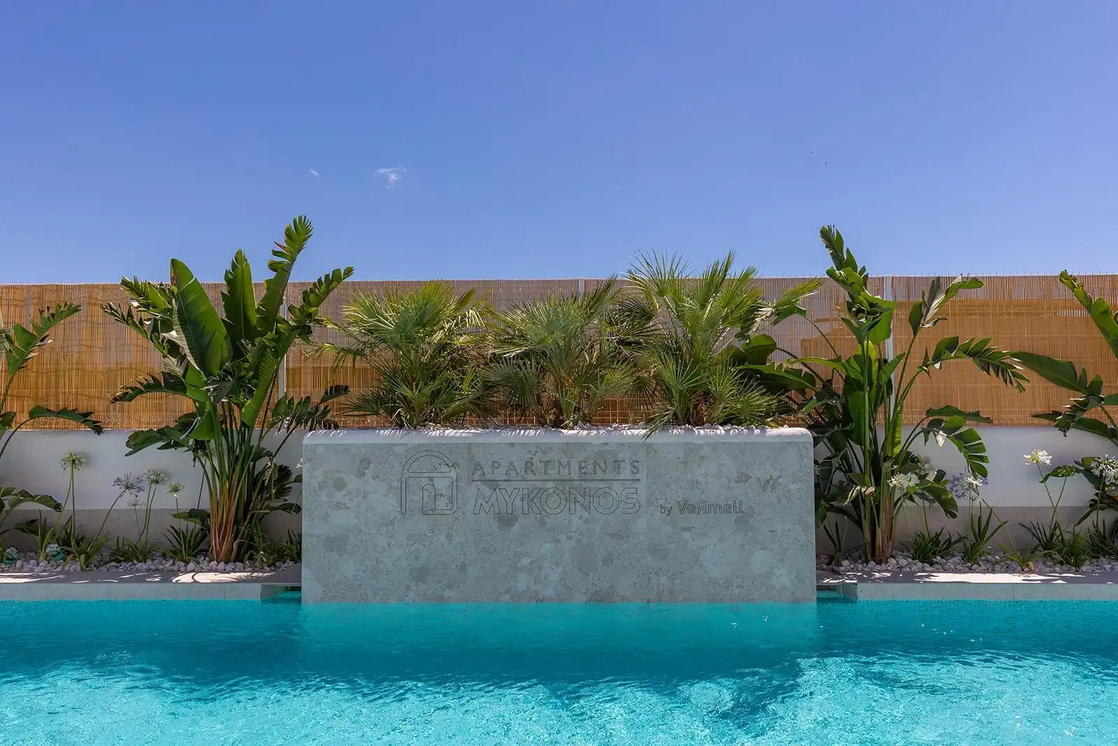 Bajo con piscina en venta en Calle Margarita Salas, imagen 2