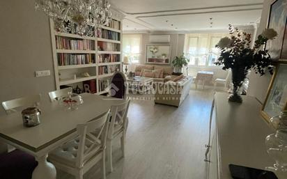 Living room of Flat for sale in  Sevilla Capital