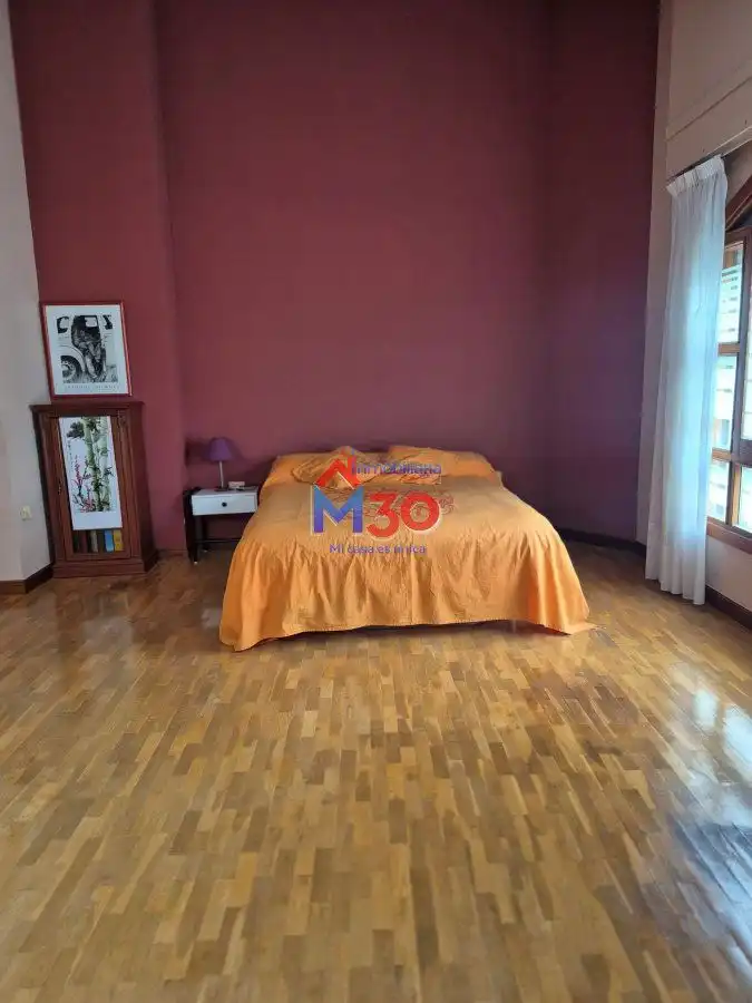 Dormitori de Casa o xalet en venda en Miranda de Ebro amb Calefacció i Piscina