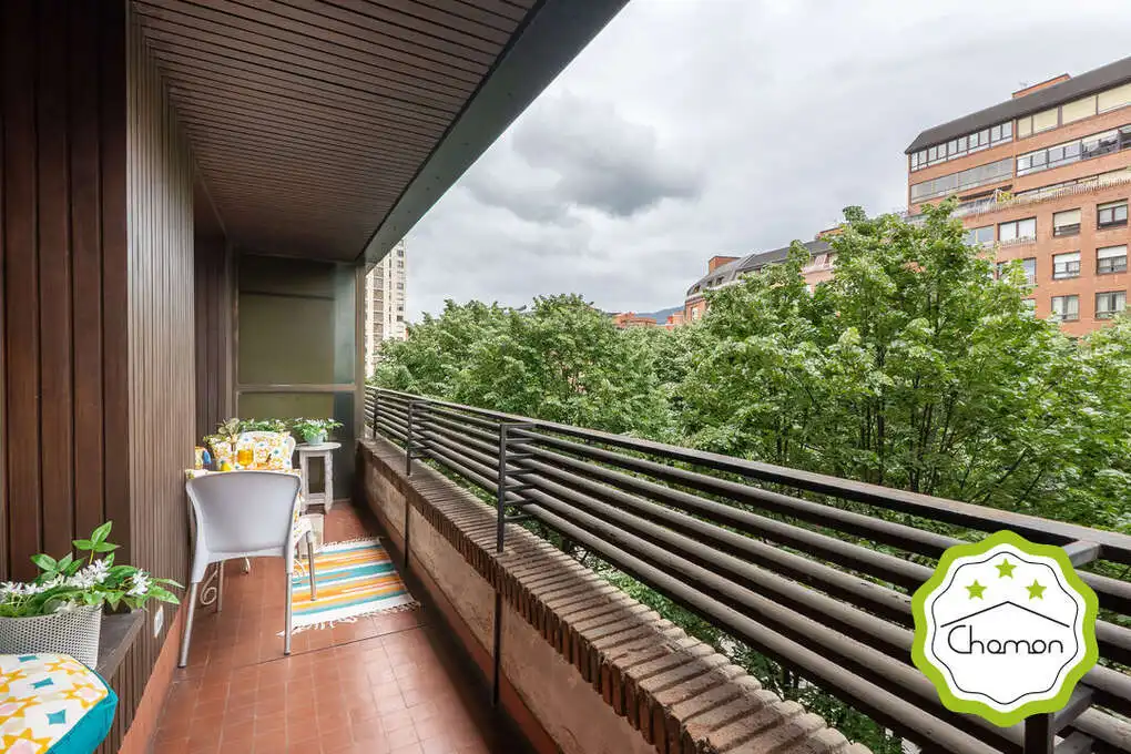 Terraza de Piso en venta en Bilbao  con Calefacción, Jardín privado y Terraza