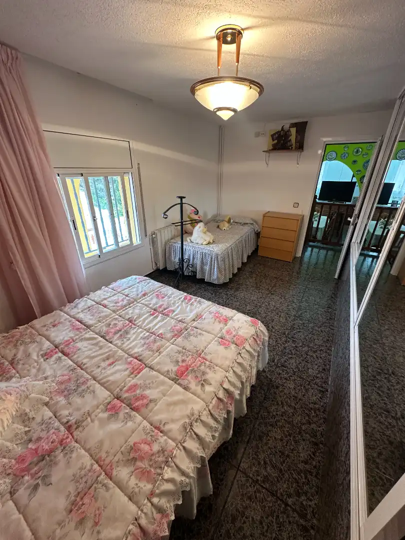 Habitación de Casa o chalet en venta en Castellet i la Gornal con Aire acondicionado, Calefacción y Jardín privado