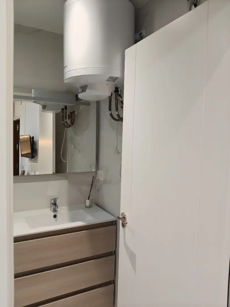 Baño de Apartamento de alquiler en Granada con Calefacción, Amueblado y Lavadora