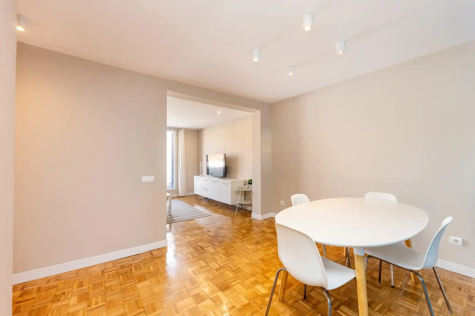 Wohnzimmer von Dachboden zur Miete in Madrid mit Klimaanlage, Heizung und Terrasse