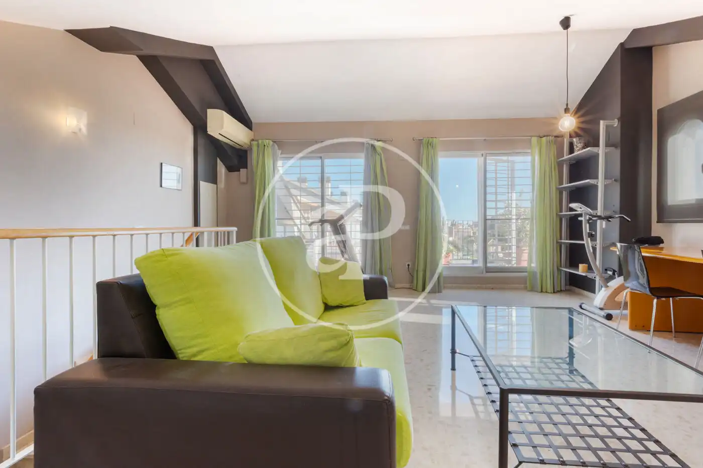 Sala d'estar de Casa adosada en venda en Moncada amb Aire condicionat, Calefacció i Terrassa