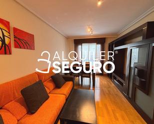 Living room of Flat to rent in  Madrid Capital  with Heating, Swimming Pool and Furnished