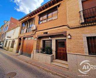 Vista exterior de Casa o xalet en venda en Mocejón amb Aire condicionat, Terrassa i Balcó