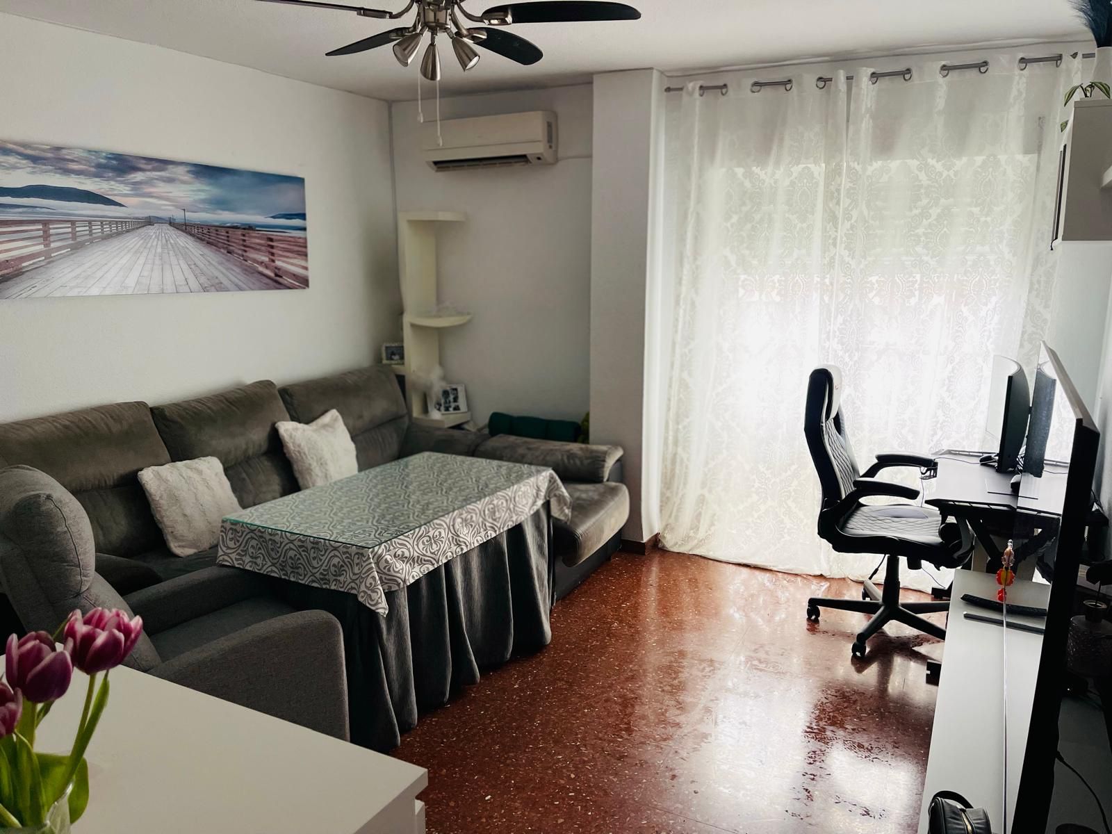 Sala d'estar de Planta baixa en venda en Antequera amb Aire condicionat, Moblat i Balcó