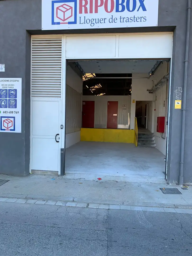 Nave industrial en venta en Cerdanyola del Vallès