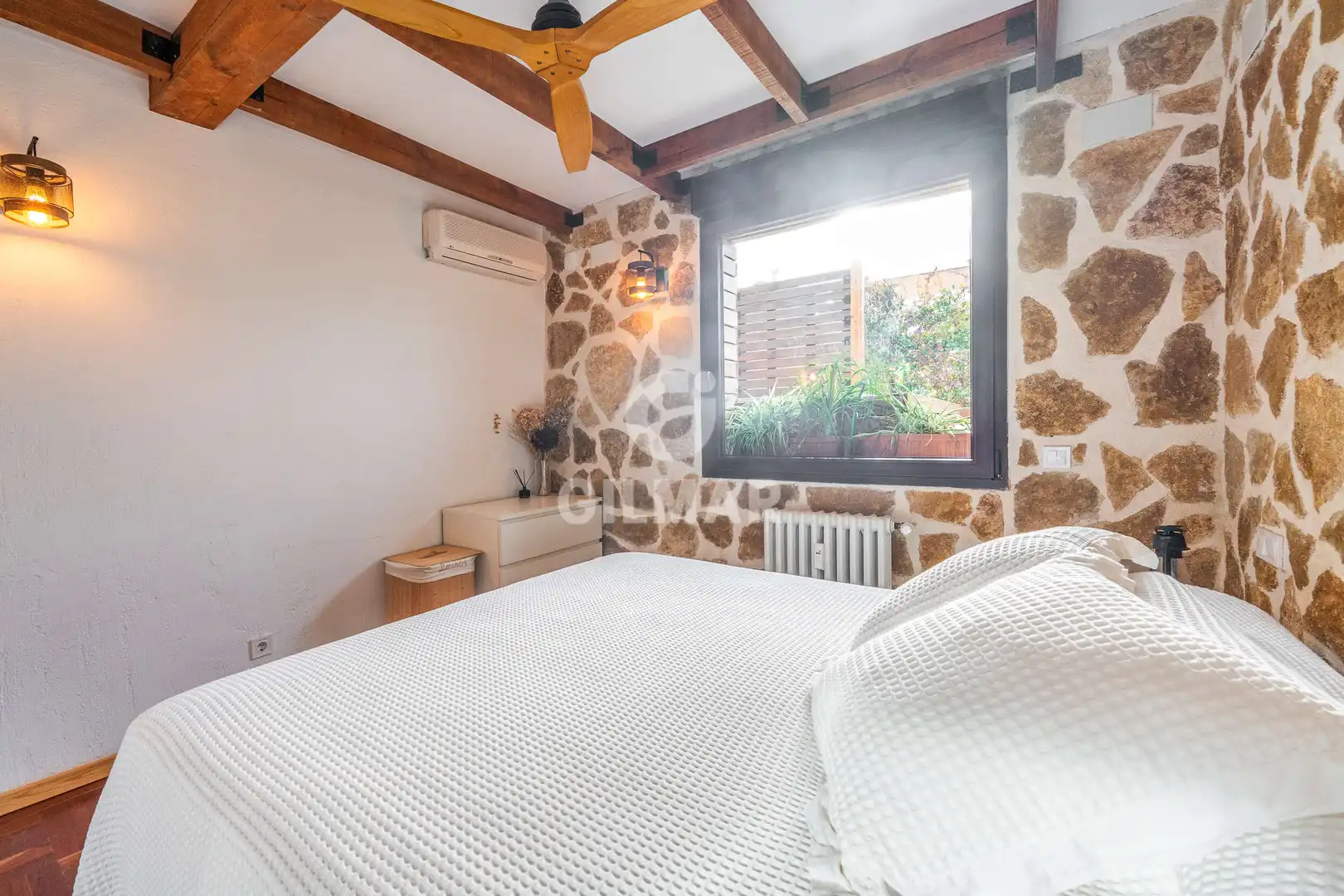 Habitación de Ático en venta en Madrid con Calefacción, Piscina y Balcón
