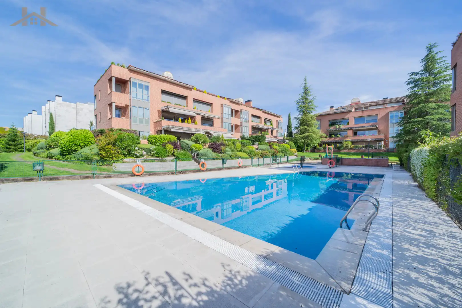 Piscina de Piso en venta en Madrid con Aire acondicionado, Calefacción y Parquet