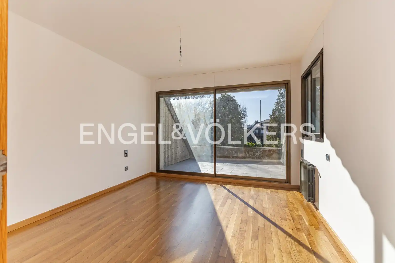 Sala de estar de Casa o chalet de alquiler en Sant Cugat del Vallès con Calefacción, Jardín privado y Parquet