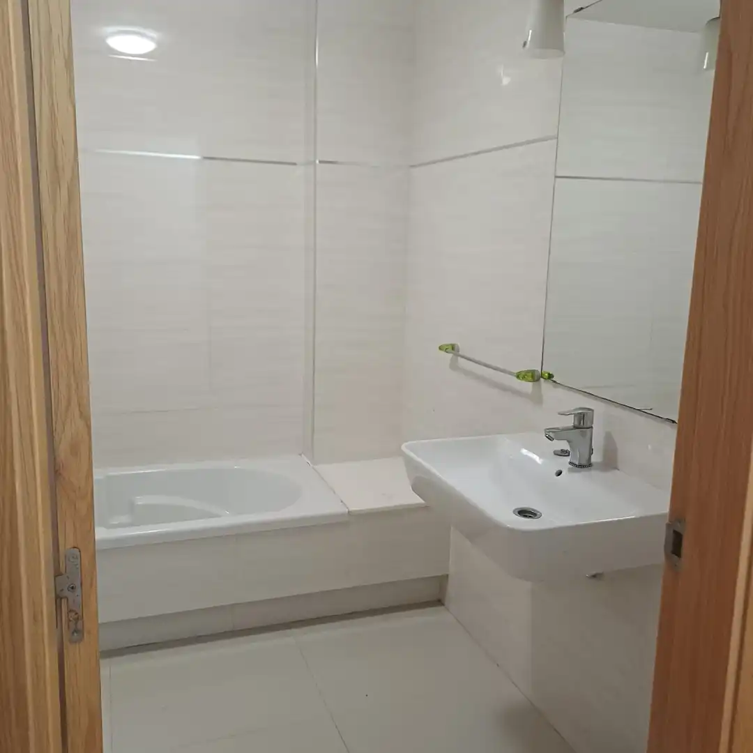 Baño de Piso en venta en Vilagarcía de Arousa con Calefacción, Parquet y Trastero