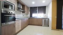 Kitchen of Single-family semi-detached for sale in El Vendrell  with Air Conditioner, Terrace and Swimming Pool