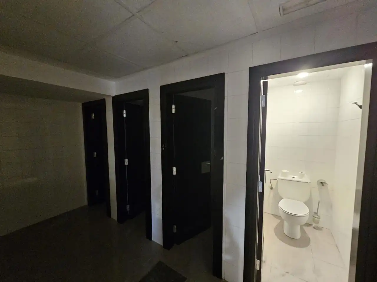 Badezimmer von Büro zur Miete in Vitoria - Gasteiz