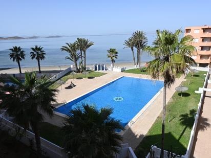 Piscina de Apartament en venda en La Manga del Mar Menor amb Terrassa i Piscina